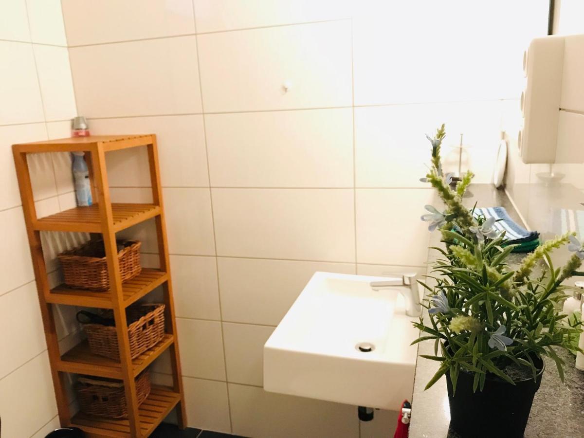 Messe Apartment Koeln West Dış mekan fotoğraf