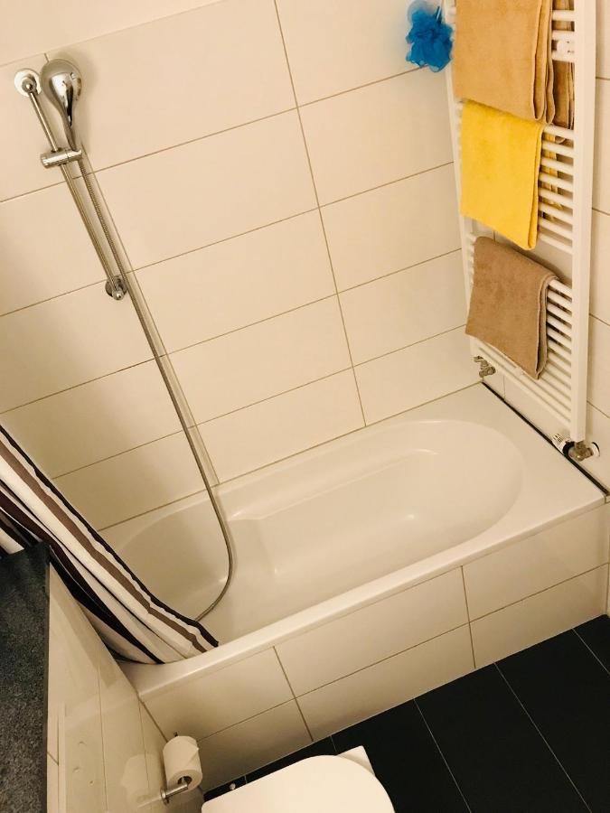 Messe Apartment Koeln West Dış mekan fotoğraf