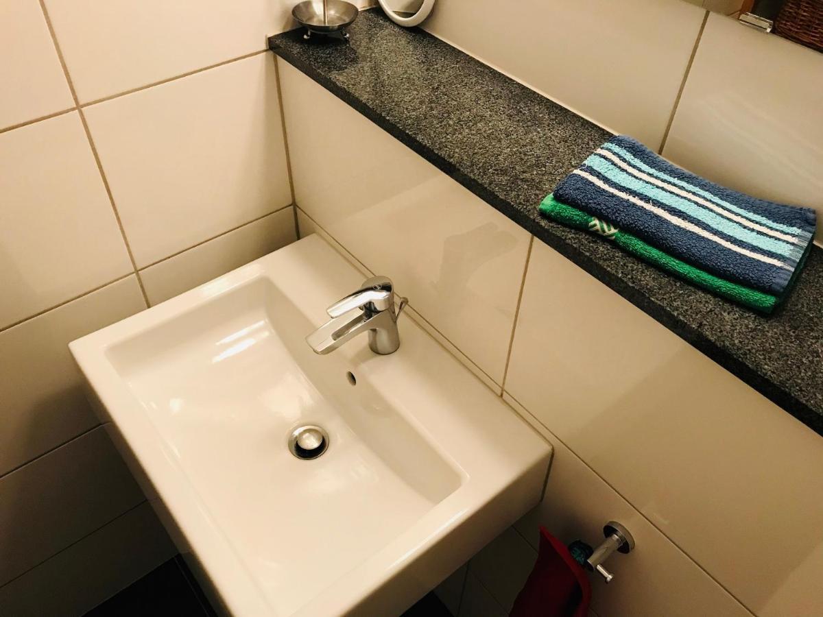 Messe Apartment Koeln West Dış mekan fotoğraf