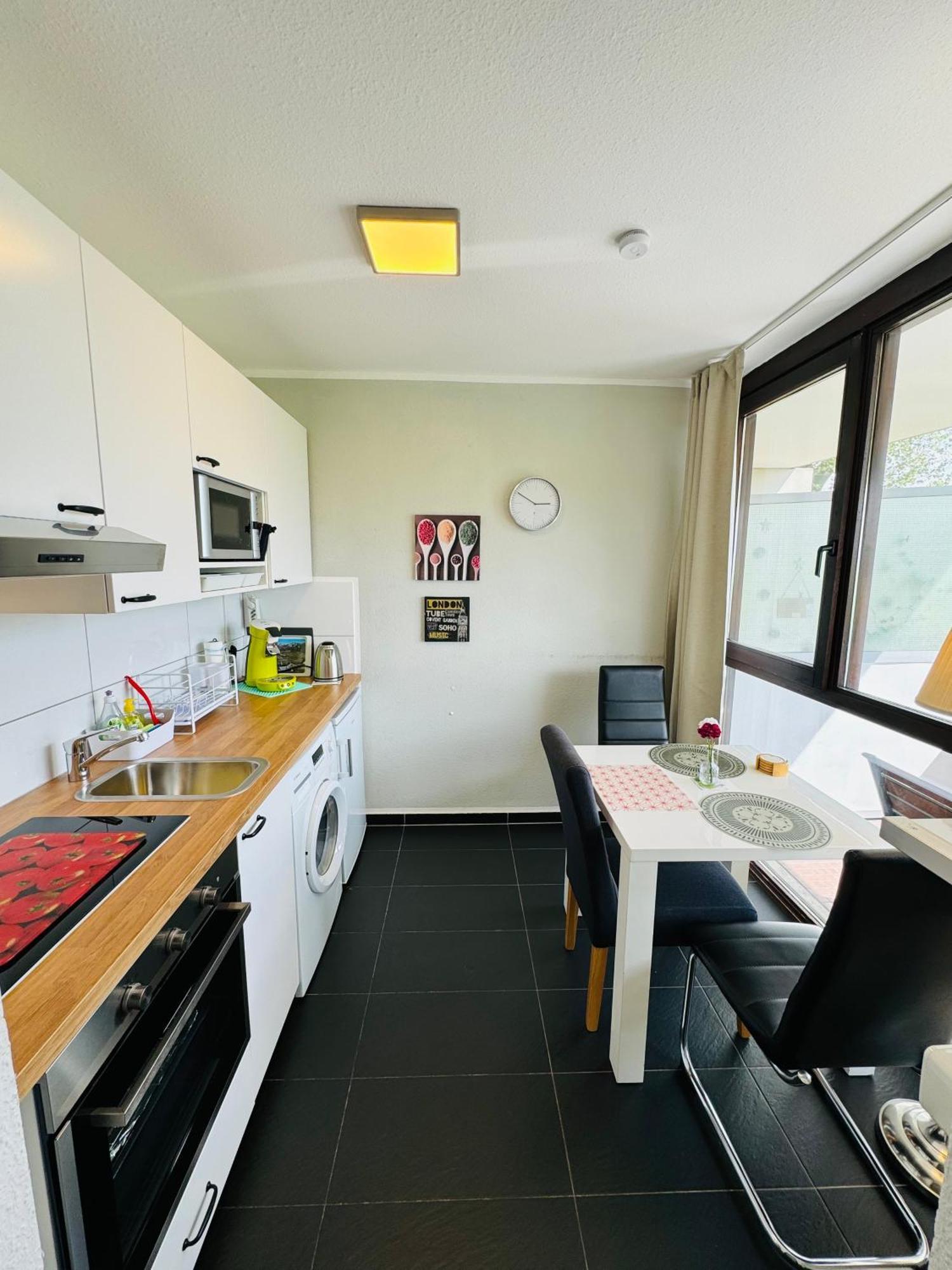 Messe Apartment Koeln West Dış mekan fotoğraf