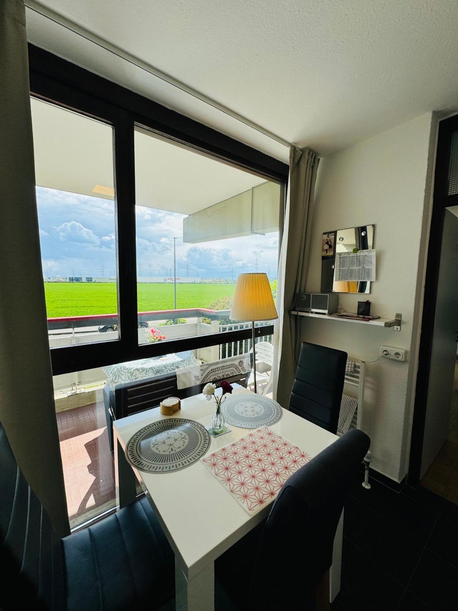 Messe Apartment Koeln West Dış mekan fotoğraf